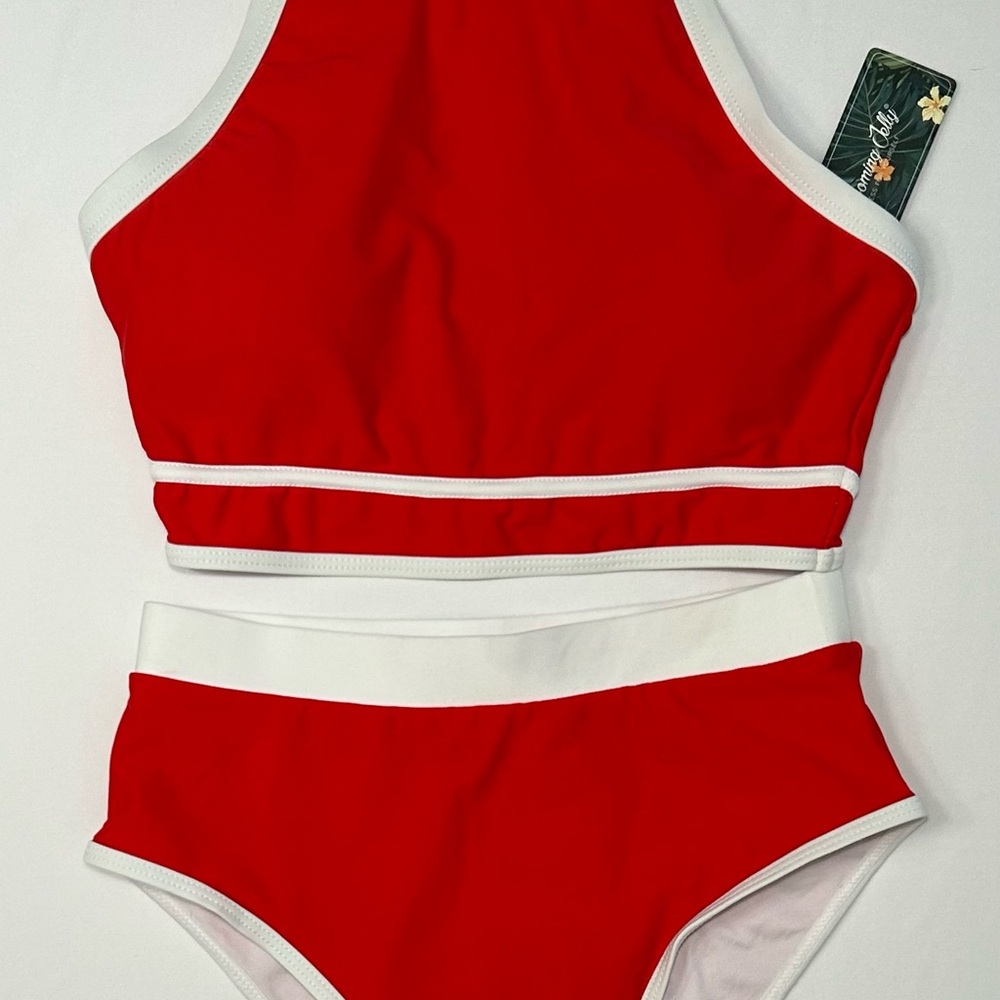 Women’s Red Swim Set